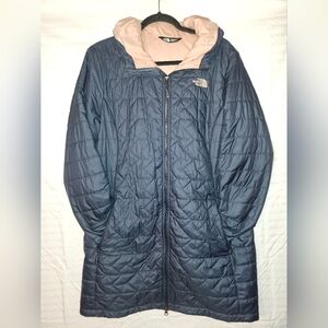 The North Face Women’s Quilted Lightweight NAVY/PINK Long Coat - Size XL
